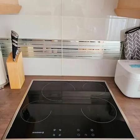 Renewed Spacious 35m2 In Apartment *