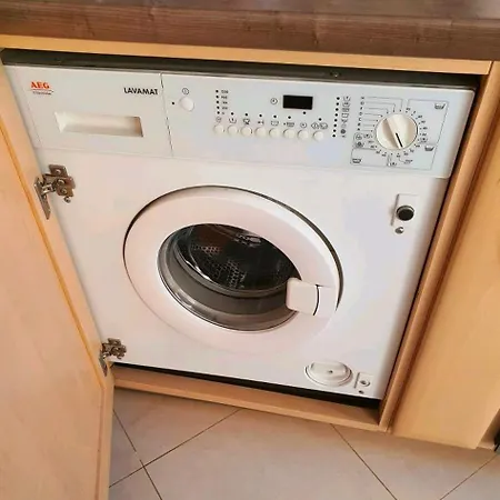 Renewed Spacious 35m2 In *