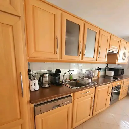 Renewed Spacious 35m2 In شقة