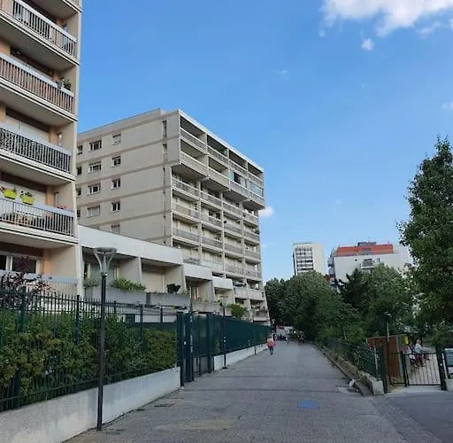 Renewed Spacious 35m2 In * Paris